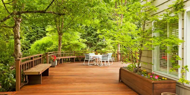 landscaping around backyard deck