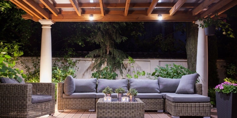 Outdoor backyard lighting 